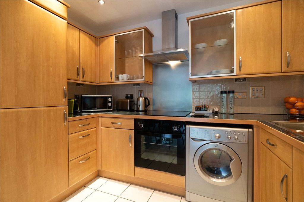 Property photo 3 of 10 Picture No. 48