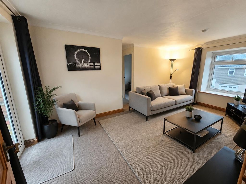 Property photo 2 of 12 Living Room New.Jpg