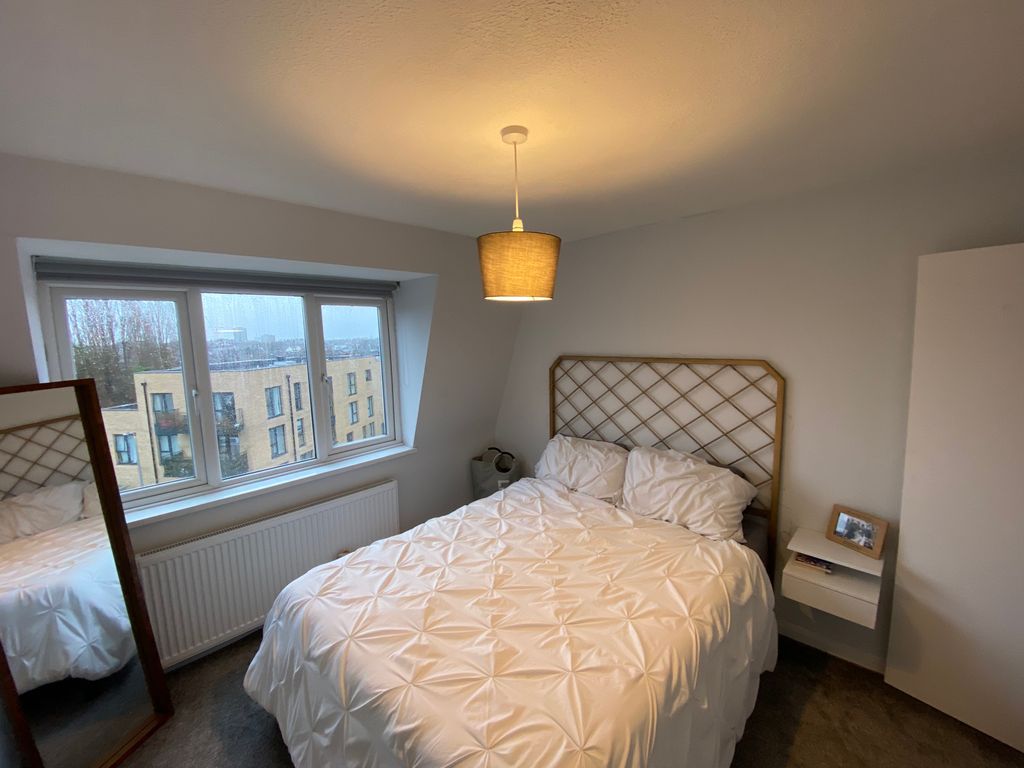 Property photo 3 of 17 Bedroom 1