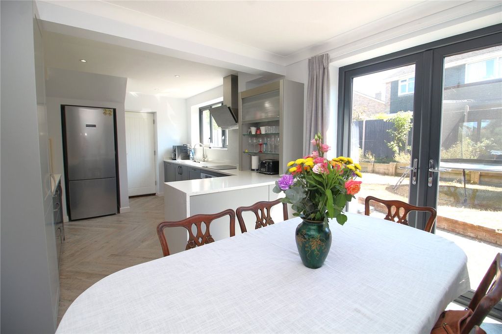 Property photo 2 of 14 Picture No. 02
