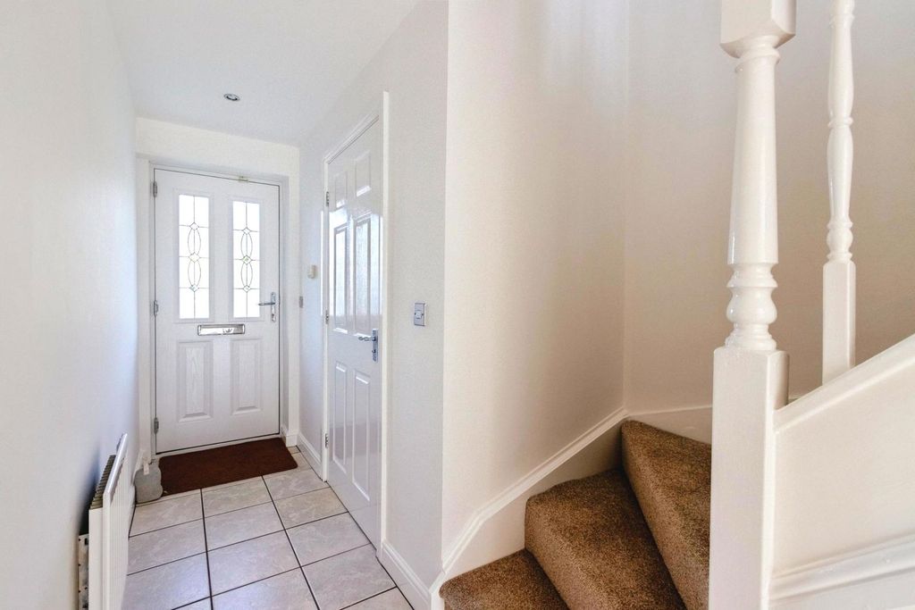 Property photo 2 of 17 Pbox-Img.Jpg