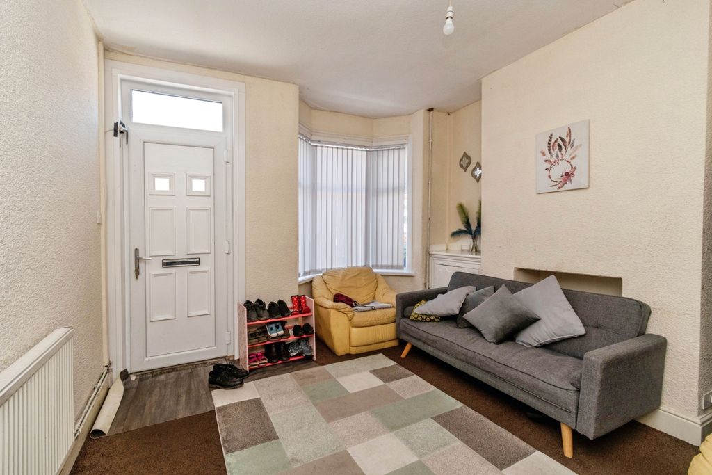 Property photo 3 of 21