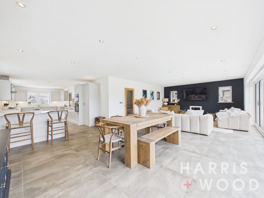 Property photo 3 of 34 4899117