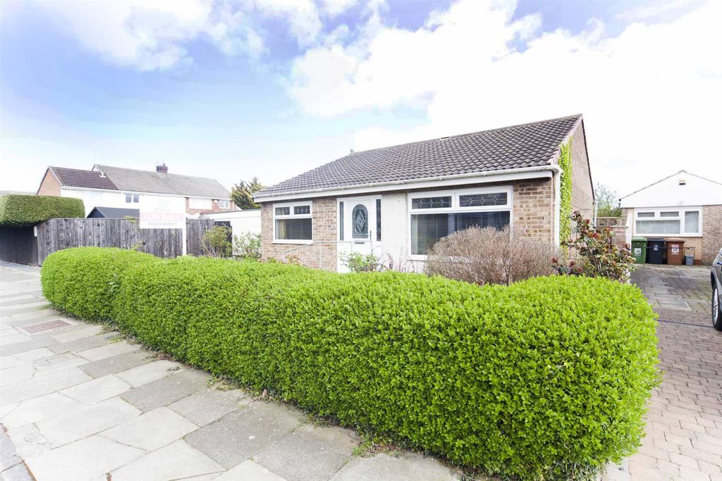 Property photo 2 of 21