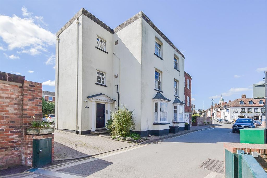 Property photo 1 of 14 External 1.Jpg