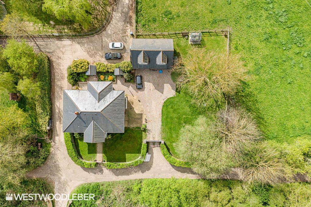 Property photo 1 of 41 Forestgate_49.Jpg