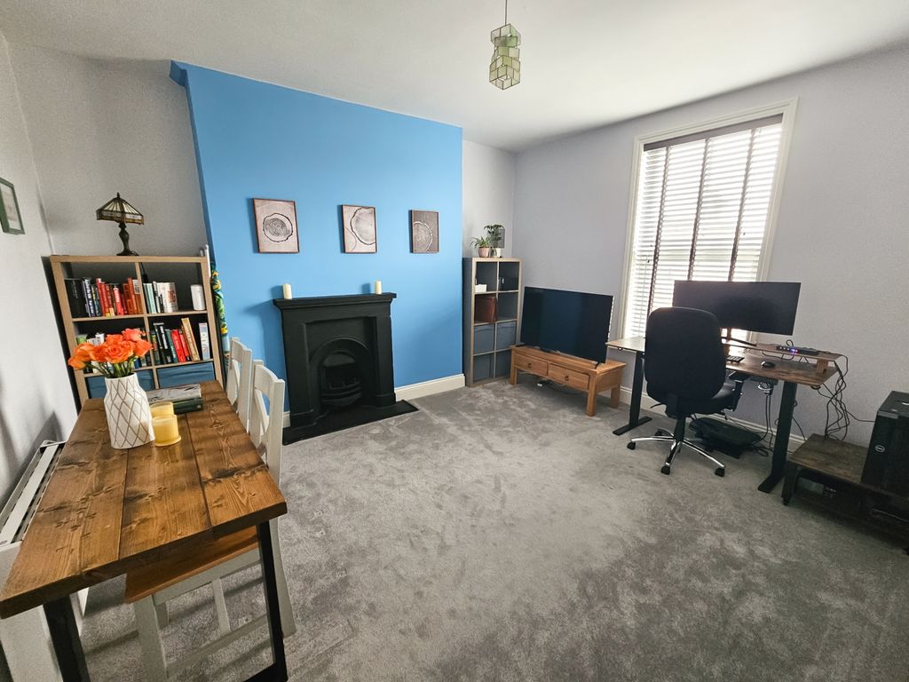 Property photo 2 of 14 Milton Ewemove Saltburn-4