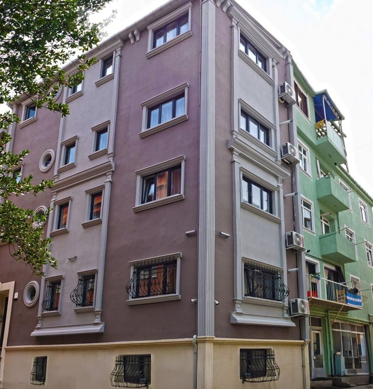 Property photo 1 of 15 Renovated Istanbul Property For Sale In Fatih, Istanbul - A Property Great For Investment