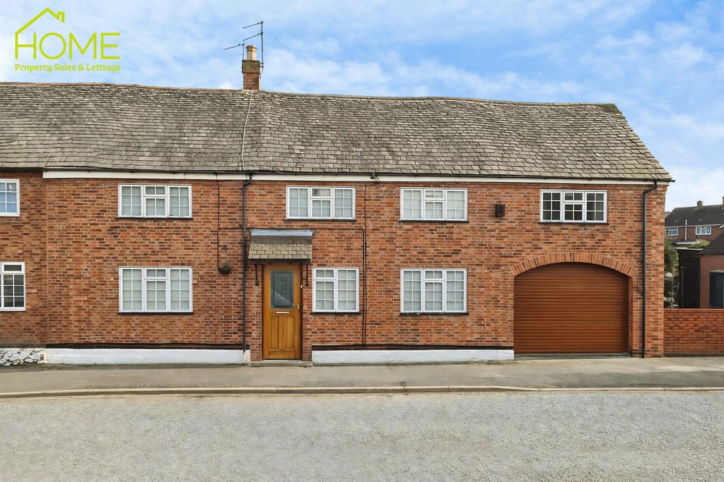 Property photo 1 of 20 Front