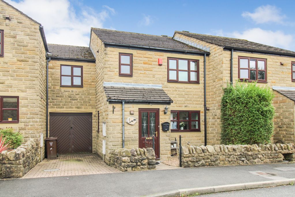 Property photo 1 of 17 External