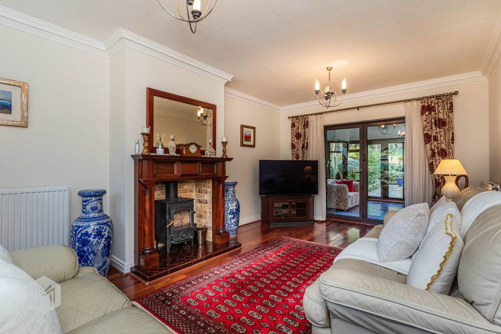 Property photo 2 of 41 Picture No. 99