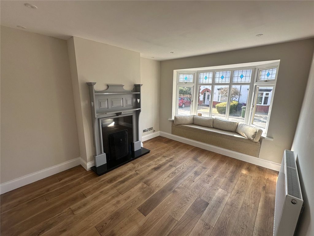 Property photo 2 of 22 Picture No. 46