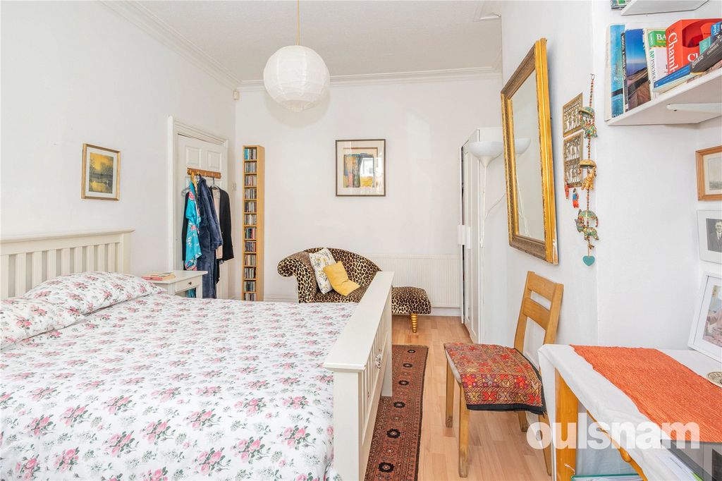 Property photo 3 of 26 Picture No. 03