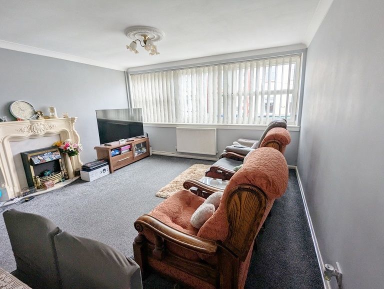 Property photo 3 of 8