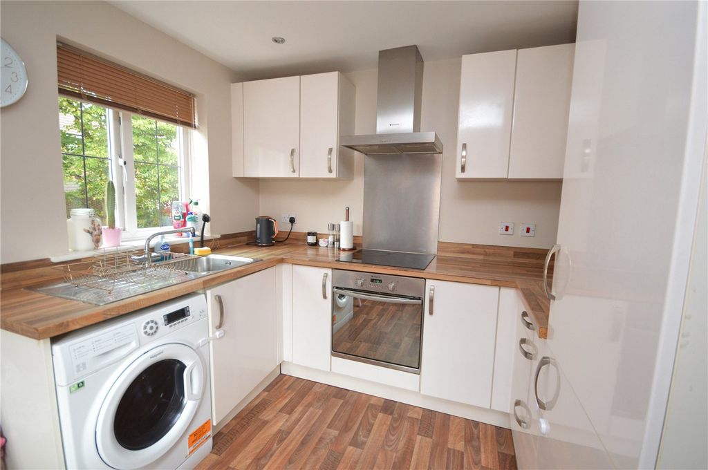 Property photo 3 of 7 Picture 3