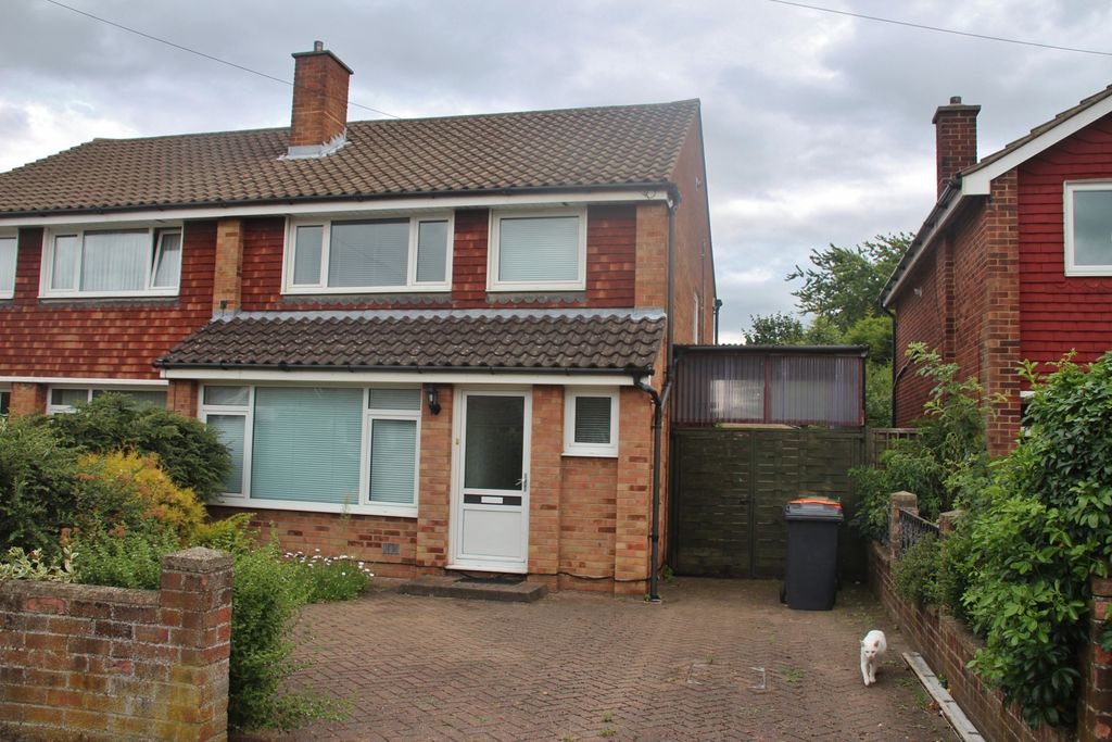 Property photo 1 of 14 4 Bed Semi Detached House