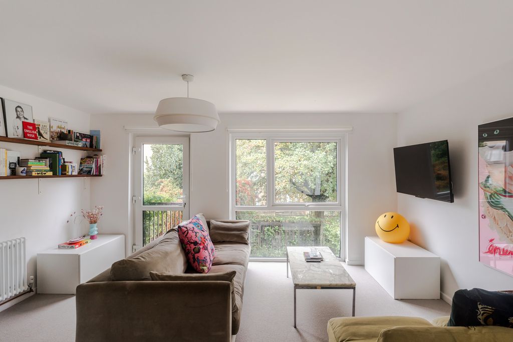 Property photo 3 of 29 317321 - 10 Deans Close-24.Jpeg