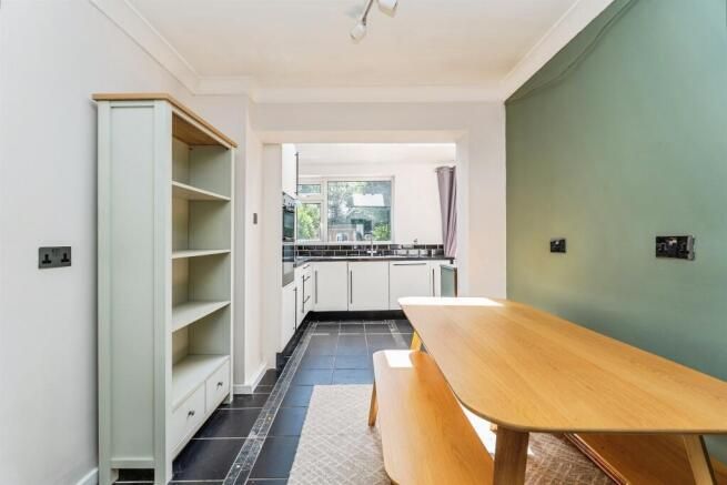 Property photo 3 of 18 Image