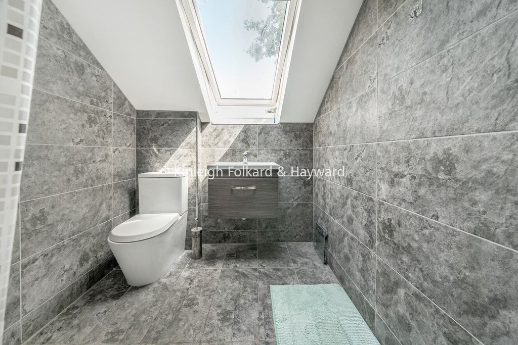 Property photo 3 of 12 Picture No. 12