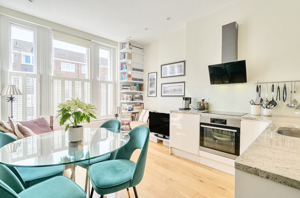 Property photo 2 of 20 1451029-11-69Ea06...