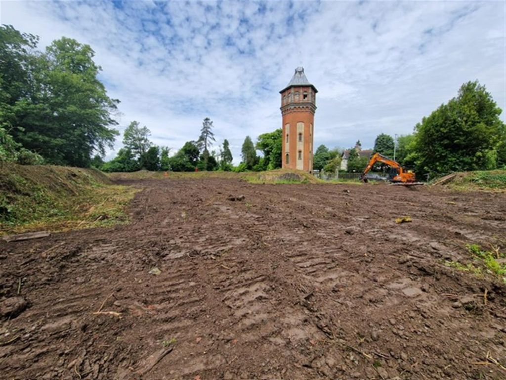 Property photo 1 of 13