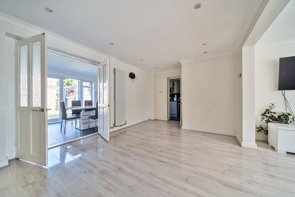 Property photo 3 of 25 Reception