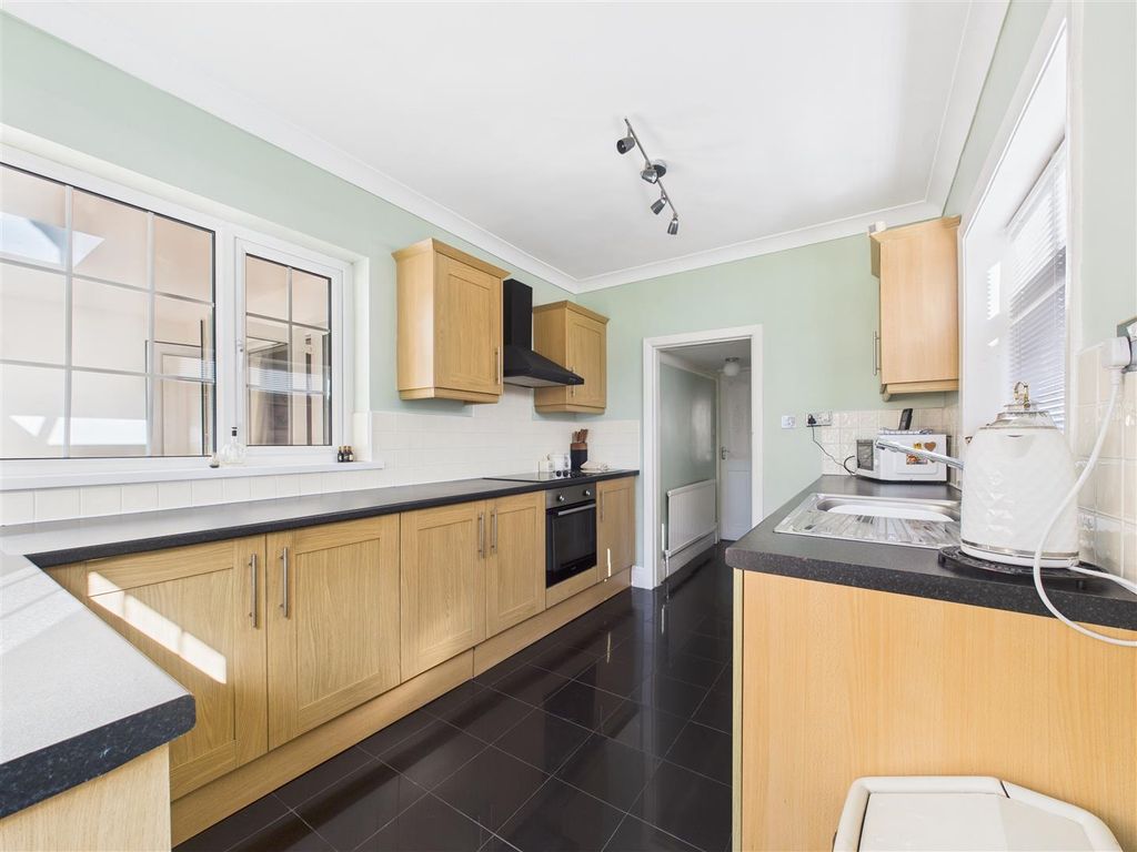 Property photo 3 of 15 Cam05451G0-Pr0056-Still012.Jpg