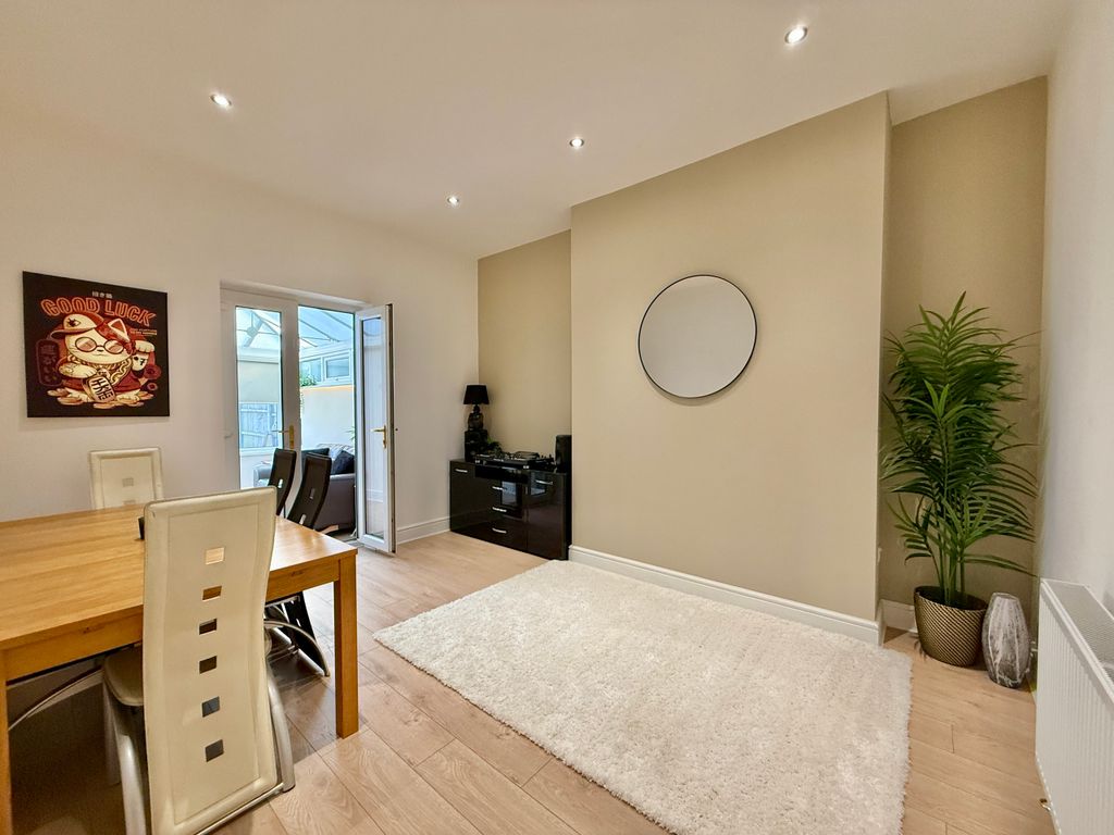 Property photo 3 of 24 Sitting Dining Room