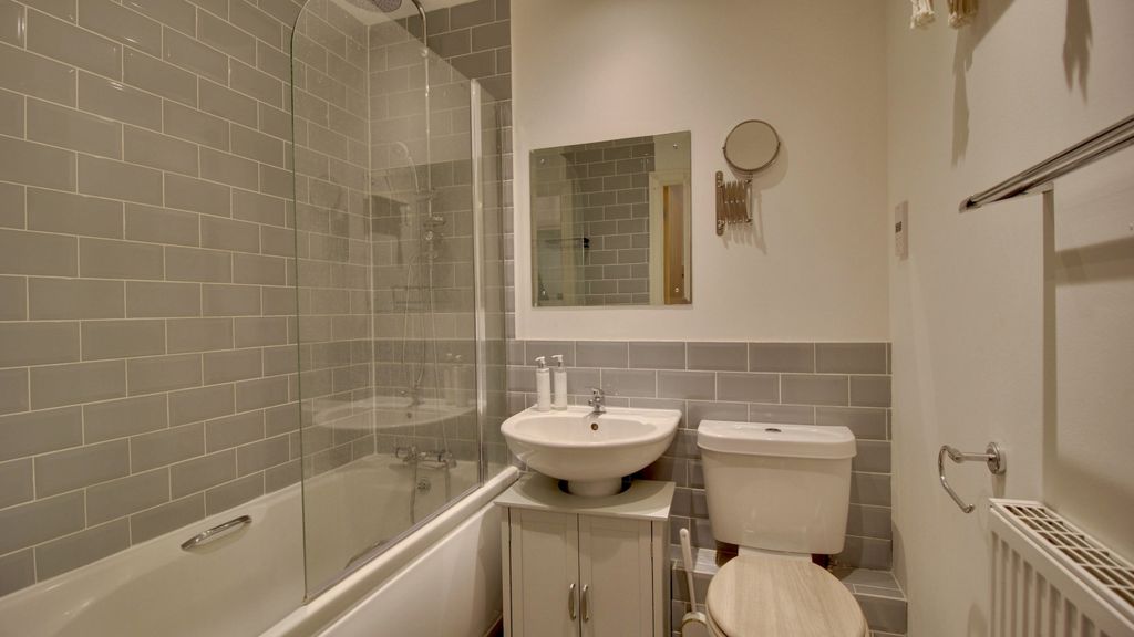Property photo 3 of 6 Bathroom