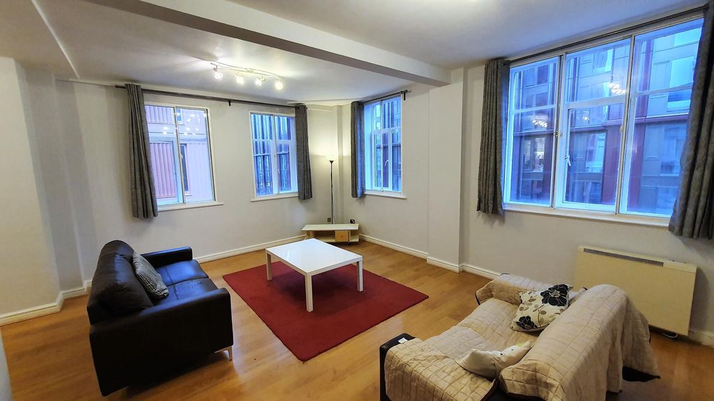 Property photo 2 of 38 Living Room