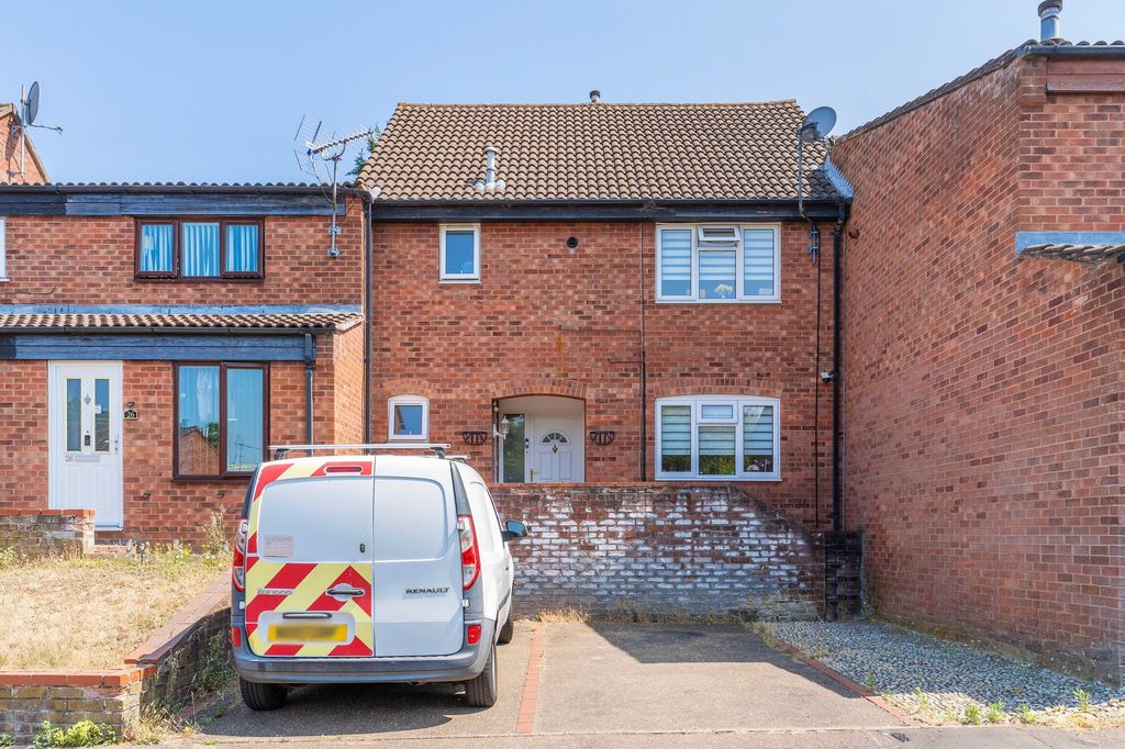 Property photo 1 of 18