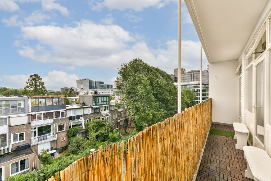 Property photo 2 of 29