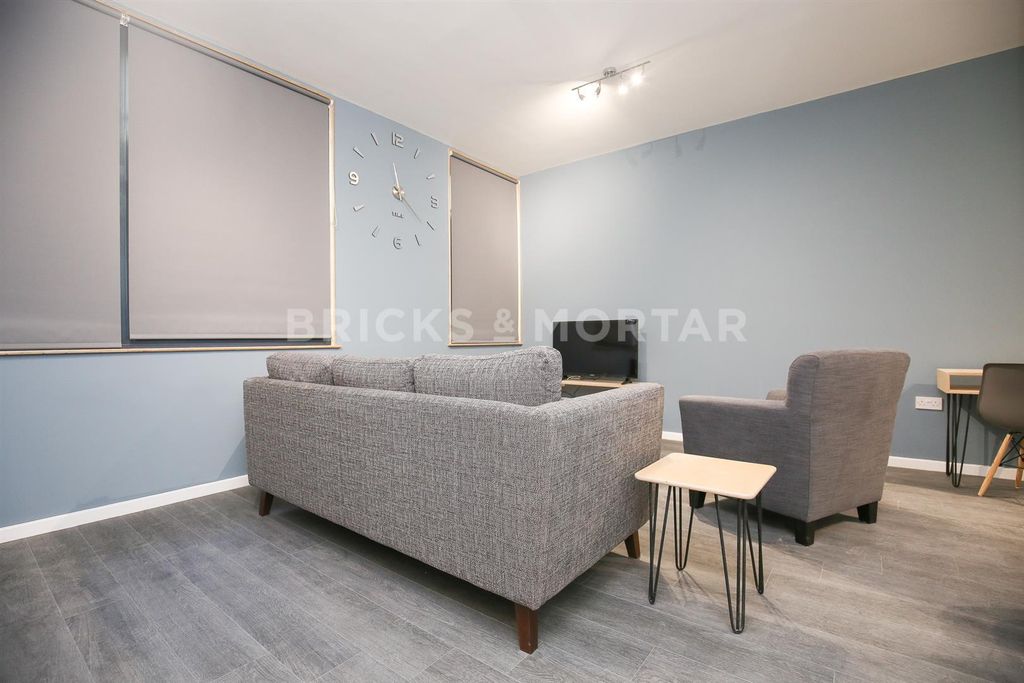 Property photo 2 of 8 Ij46Oqaqhjb9Oe9Zatb-L-V9Vas.Jpg