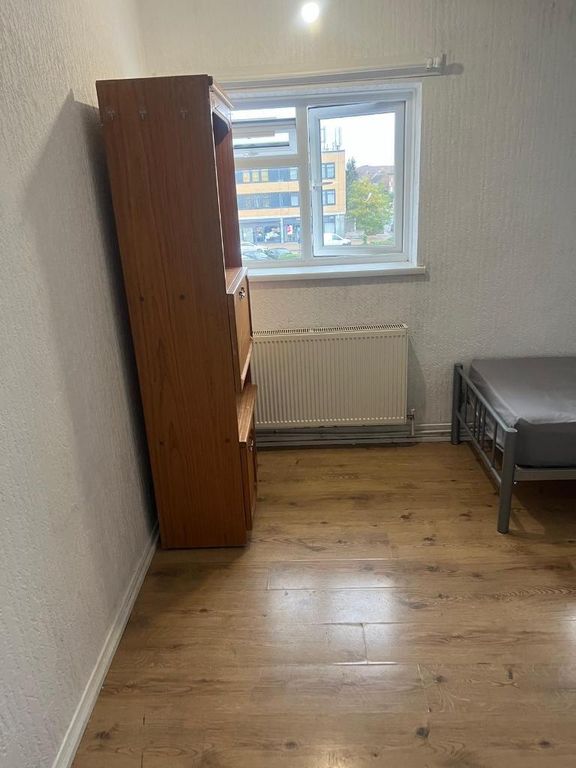 Property photo 3 of 6 Photo 3