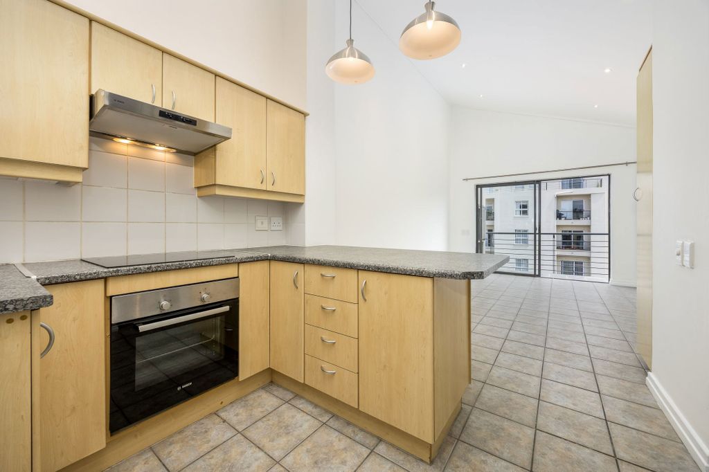 Property photo 2 of 17 Dbv1717244