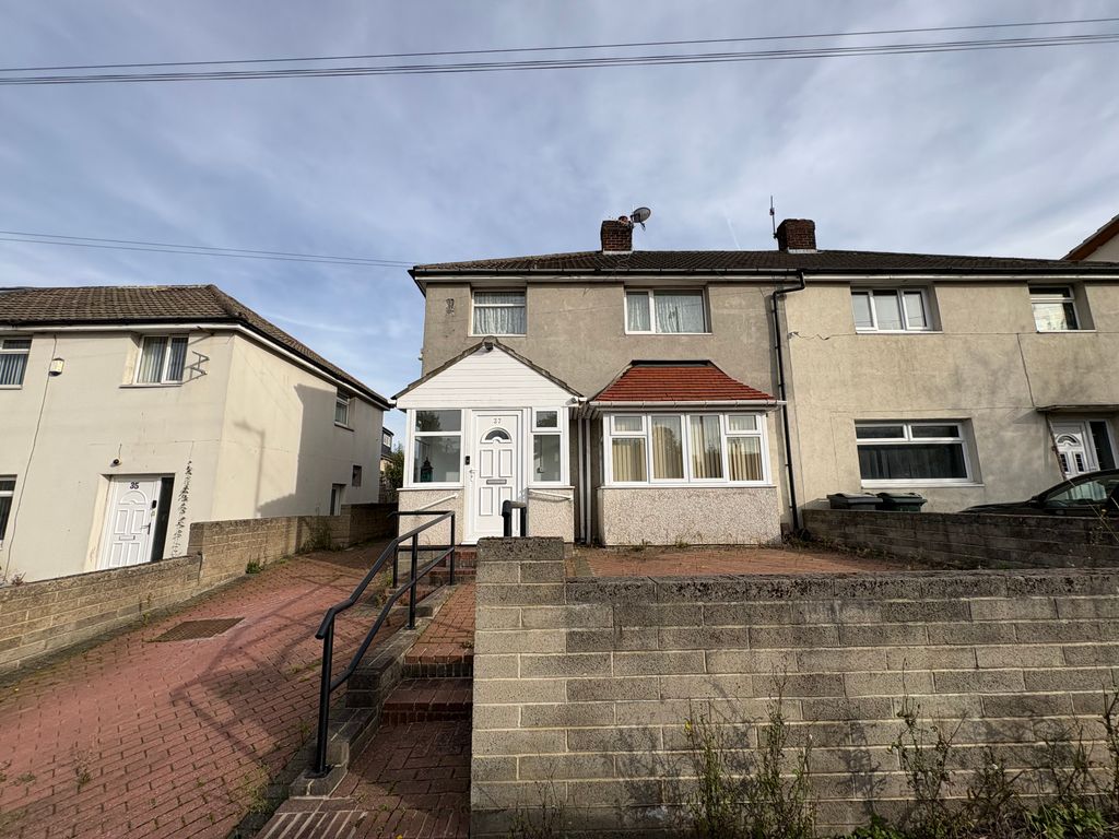 Property photo 2 of 14