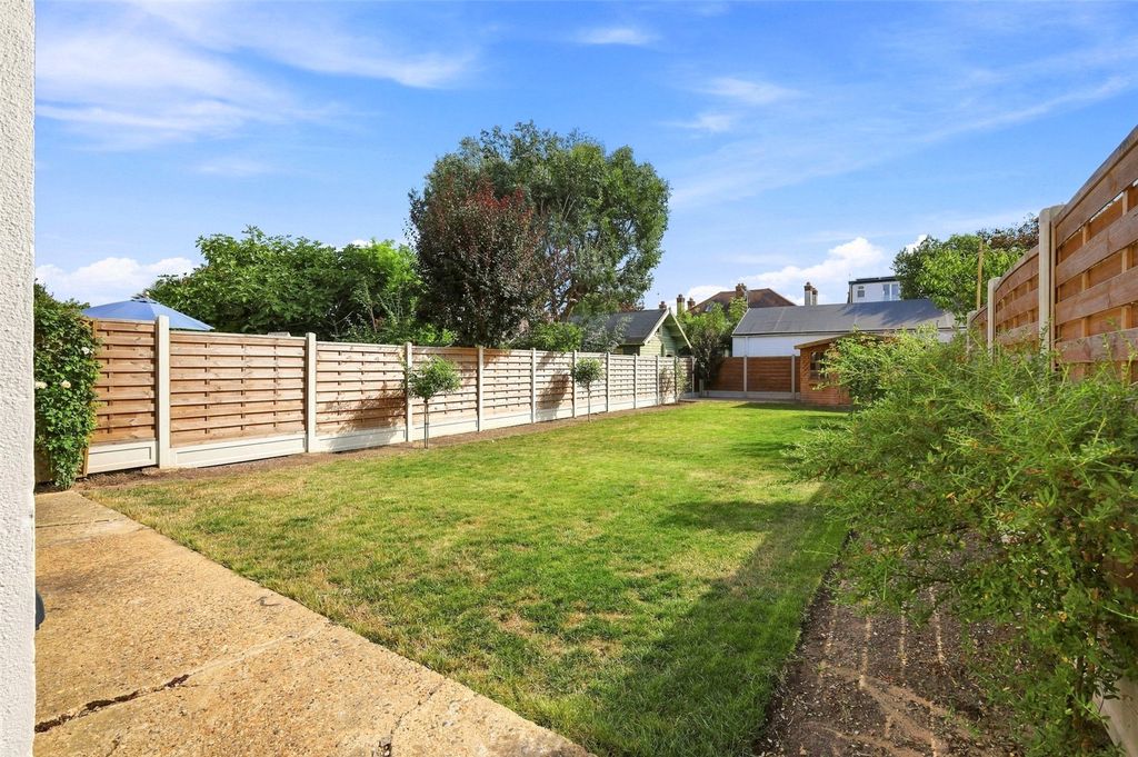 Property photo 2 of 20 Picture No. 29