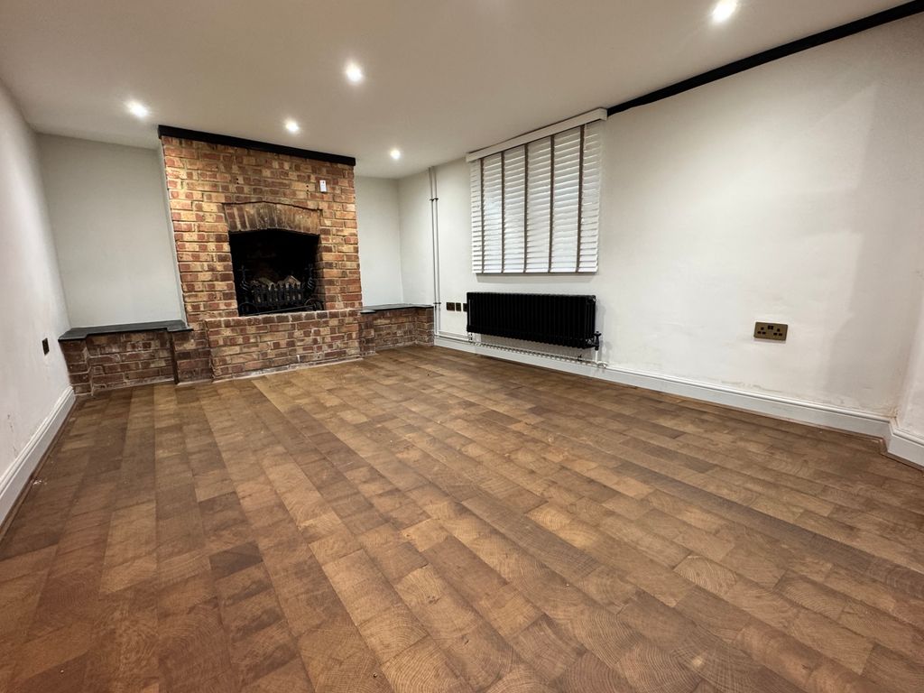 Property photo 3 of 21 Picture No. 14