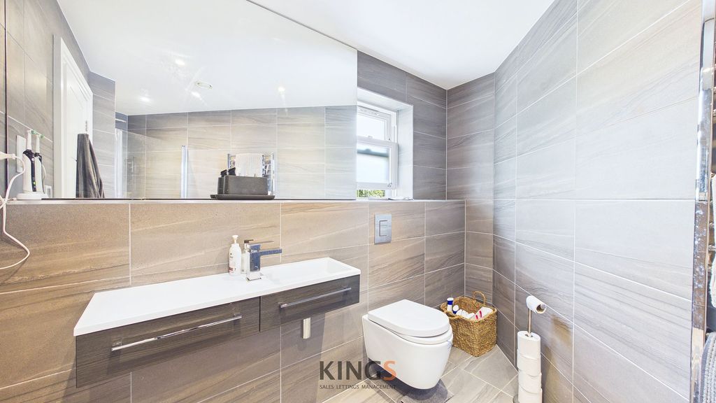 Additional image 10 of 2 bed flat for saleBell Lane, Brookmans Park AL9