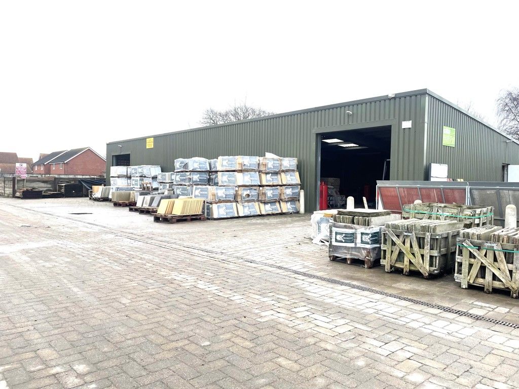 Property photo 3 of 8 Photo 16