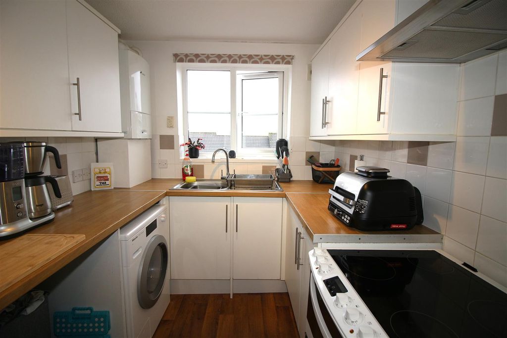 Property photo 3 of 10 Img_0715.Jpg