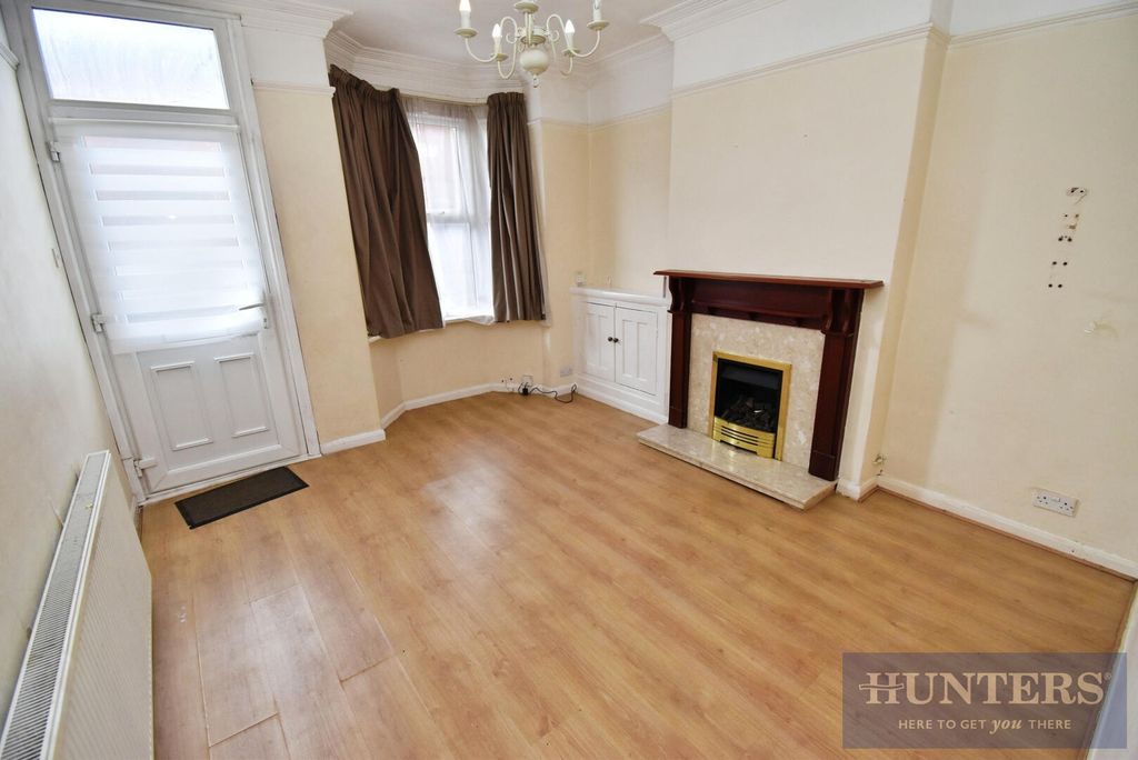 Property photo 2 of 10 Living Room