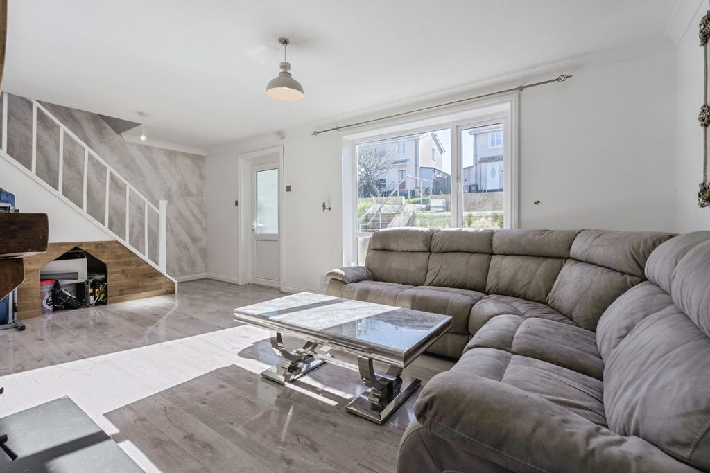 Property photo 3 of 20 Pbox-Img.Jpg