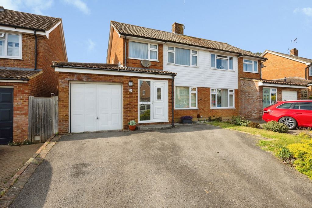 Property photo 1 of 18 Pbox-Img.Jpg