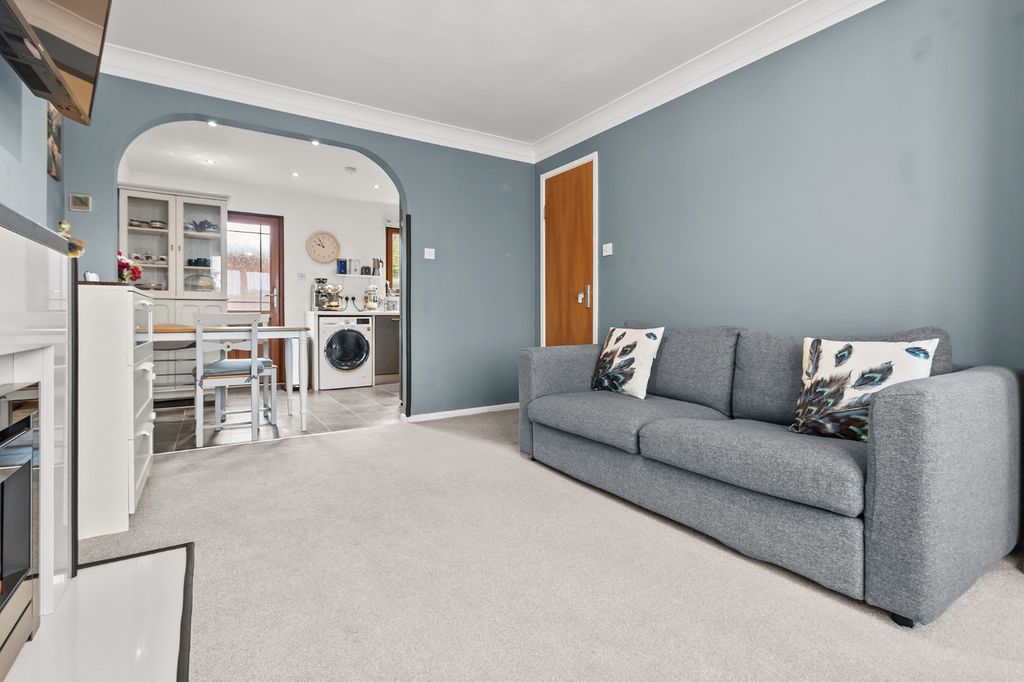 Property photo 3 of 24 4998709