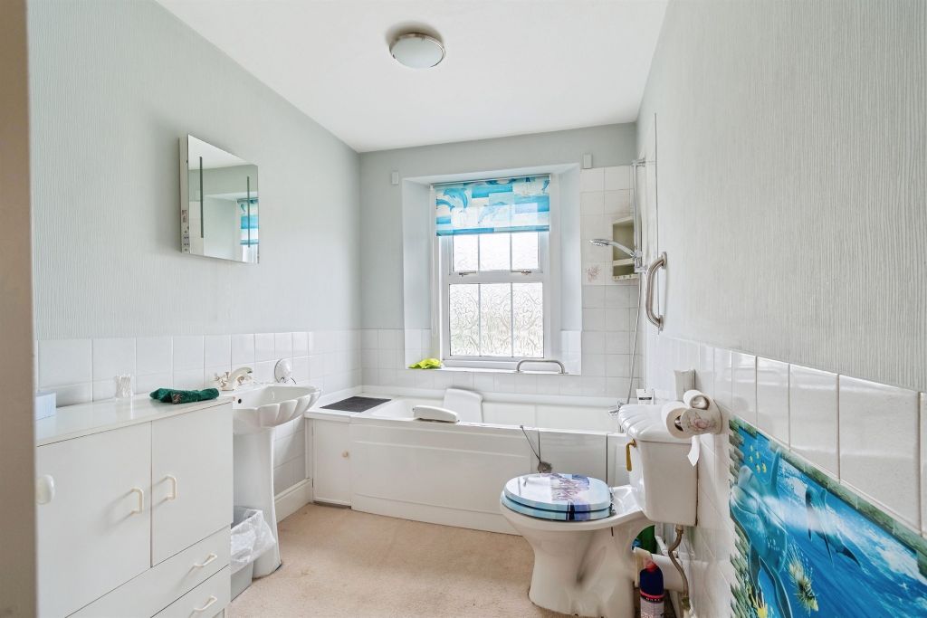 Property photo 3 of 14