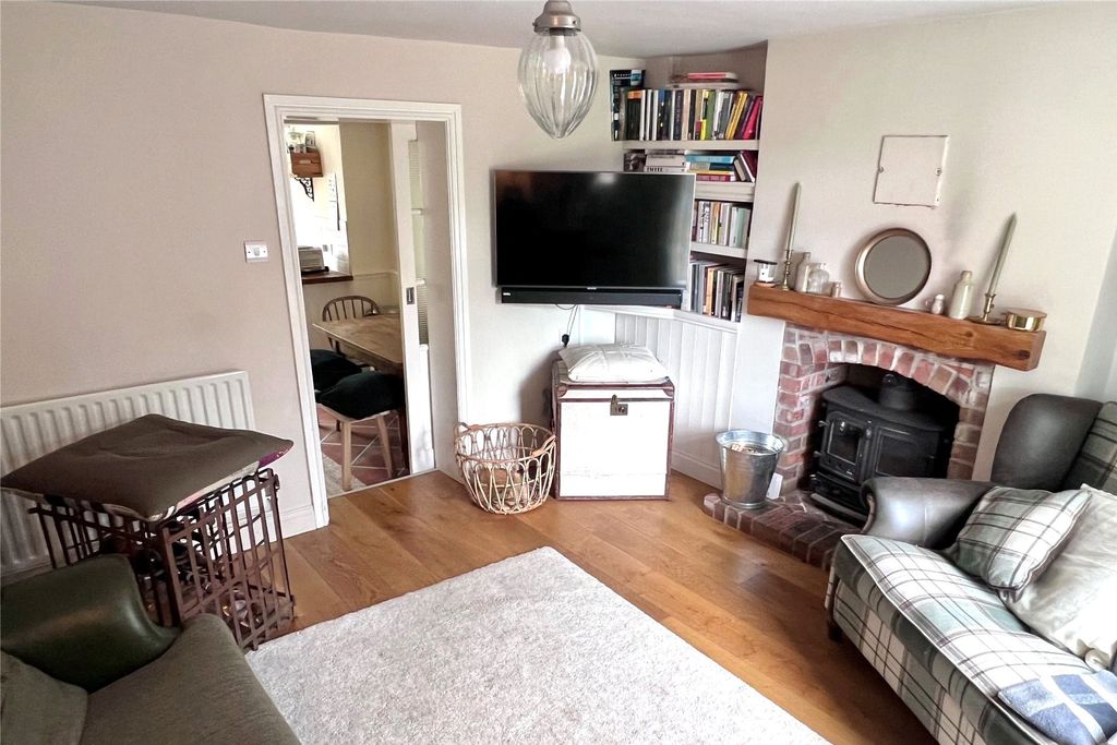 Property photo 2 of 13 Picture No. 17