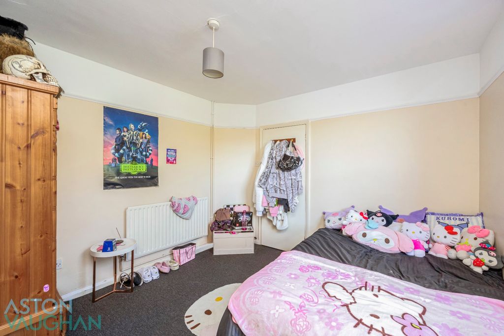 Property photo 2 of 16 4627801