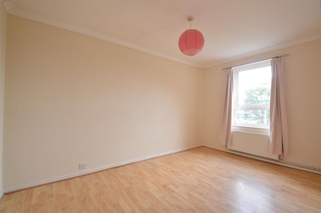 Property photo 2 of 5 Dsc_0004.Jpg