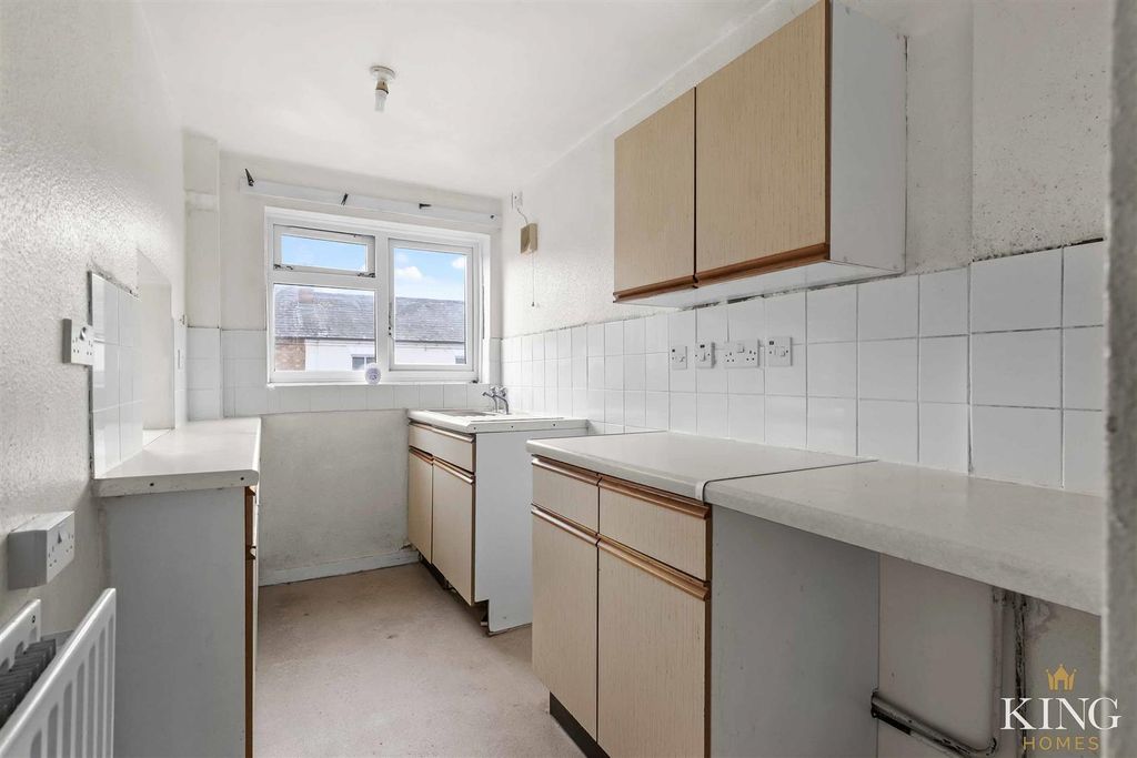 Property photo 2 of 9 King Homes-100.Jpg